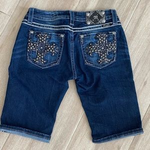 Miss Me Signature Bermuda